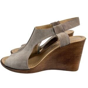 Sophia Milano Taupe Suede Slingback Block Heel Sandals Size 7 Leather Upper